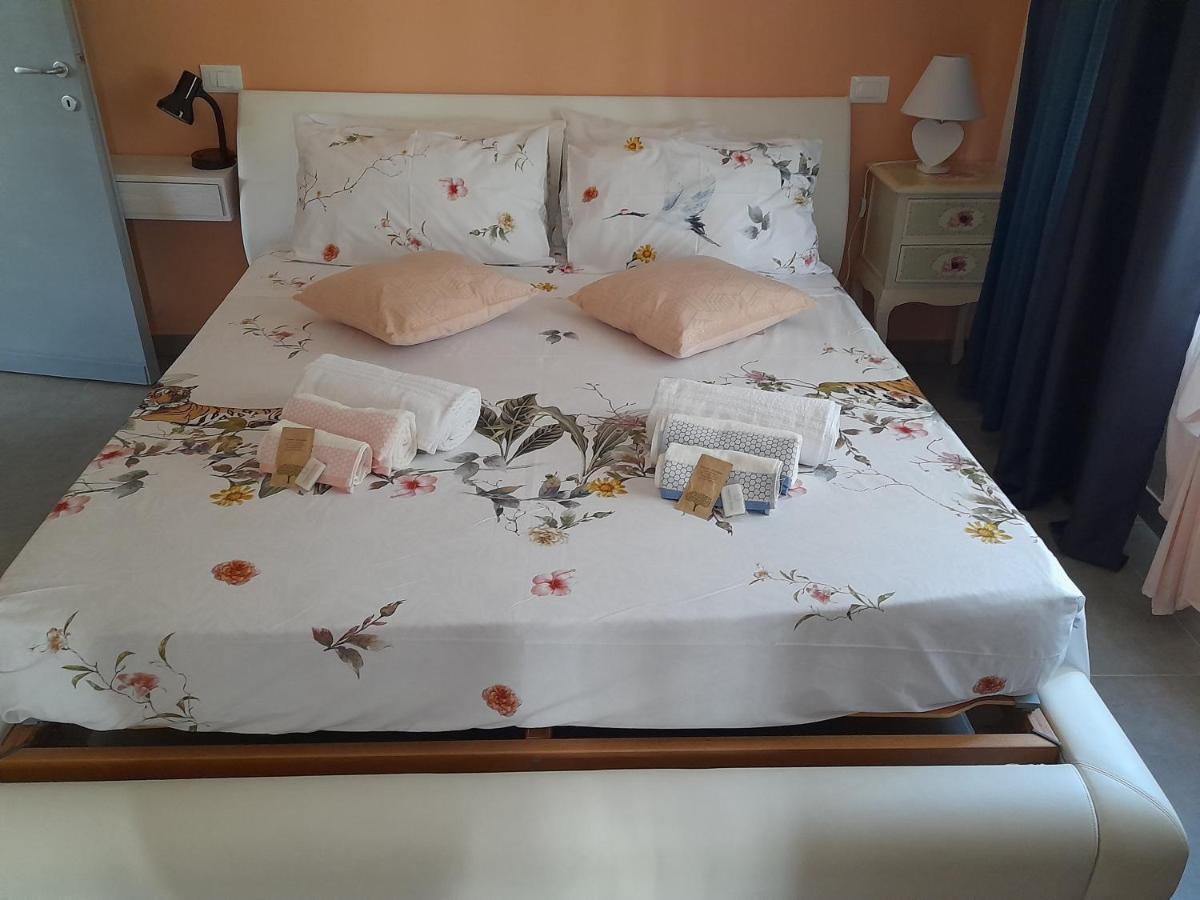 Villa La Magnolia - Private Beach Access, Garden, Views Lazise Buitenkant foto