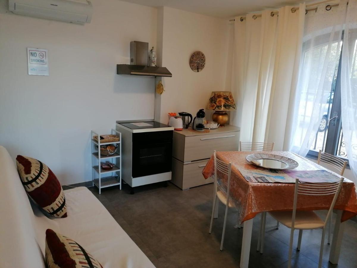 Villa La Magnolia - Private Beach Access, Garden, Views Lazise Buitenkant foto