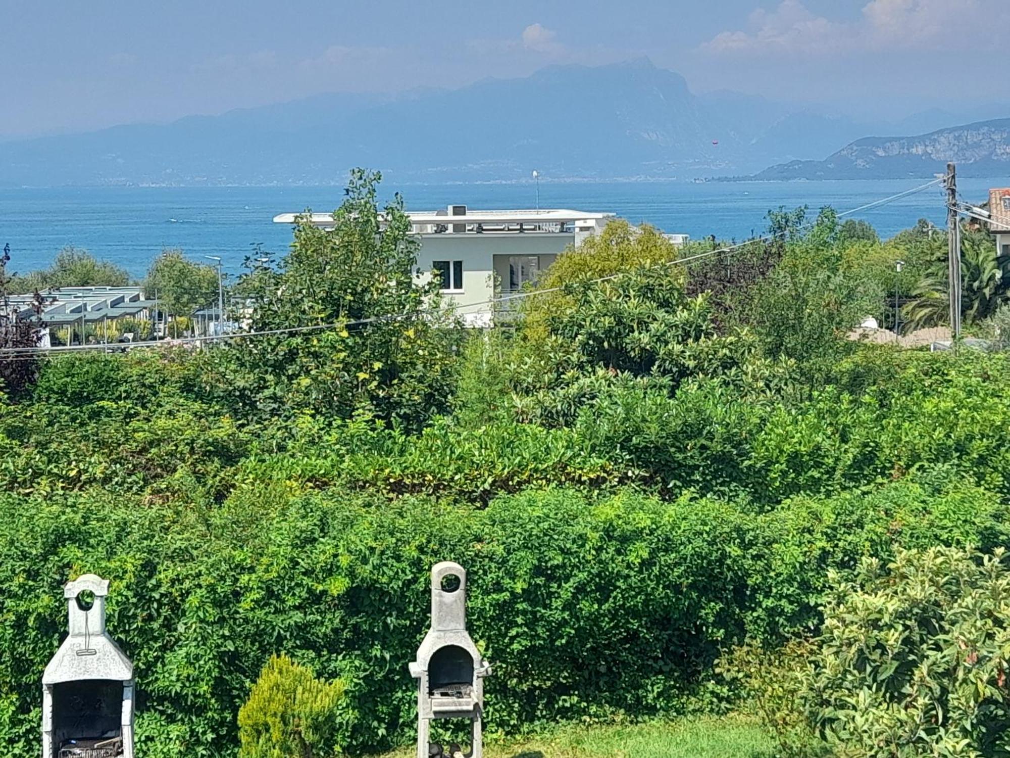 Villa La Magnolia - Private Beach Access, Garden, Views Lazise Kamer foto